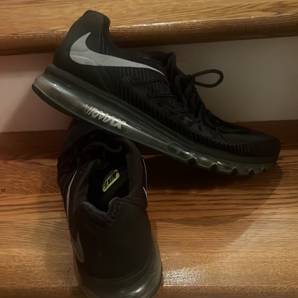Men’s Nike Air Max - Picture 3 of 3